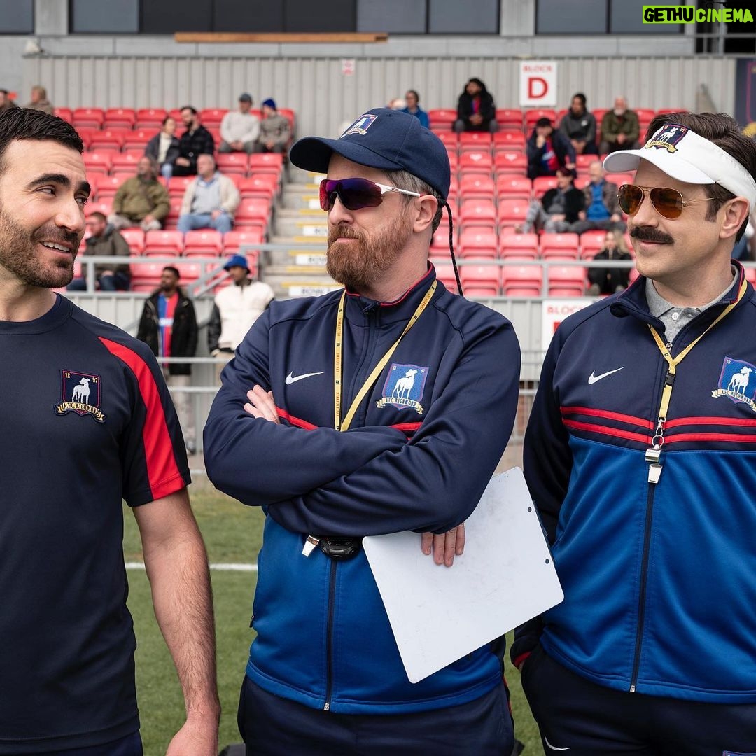 Stephen Manas - 2.8K Likes - New episode of Ted Lasso incoming !! š„š
Episode 9 of season 3 available on @appletv and now @canalplus pour mes amis Francais ! āŗļøš
(Will it be your favourite yet ? ..)
Directed by @duntonfilm written by @zerochucks š„ and edited by @ajcatoline
.
.
.
#tedlasso #tedlassoseason3 #richardmontlaur #stephenmanas #richmondtillwedie #afcrichmond