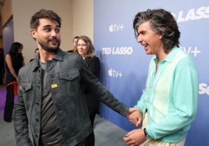 Stephen Manas Instagram - Ted Lasso moments are always a pleasure .. ☺️❤️

Thank you all so much for coming and thank you @appletv for this great event ☯️

Big thanks for the touch of style @jschuck 
Brand : @johnvarvatos 
MUA : @najamil_makeup 
Publicis : @teamportrait @bayvuegirl 
❤️ @alainvangoethem @luckystar_international 
.
.
.
#tedlassonight #stephenmanas #afcrichmond #JasonSudeikis #BillLawrence #joekelly #frenchactor #tedlassomemory