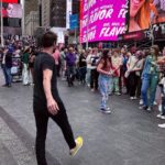 Stephen Manas Instagram – Still wandering in USA cities 🙏❤️

#barrylyndon style 📷
.
.
.
#travelislife🌏 #touristinnewyork #cityoflight #citytrip #tedlassoquotes #laoscars #newyorkdump#lvtrip United States of America