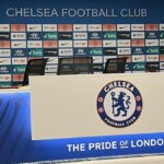 Stephen Manas Instagram - Episode 2 of #tedlasso is out !!! Avec l'arrivée en grande pompe of a new character : Z... !! What an ep ... written by @sashagarron On @appletvplus #chelsea #series #comedy #football