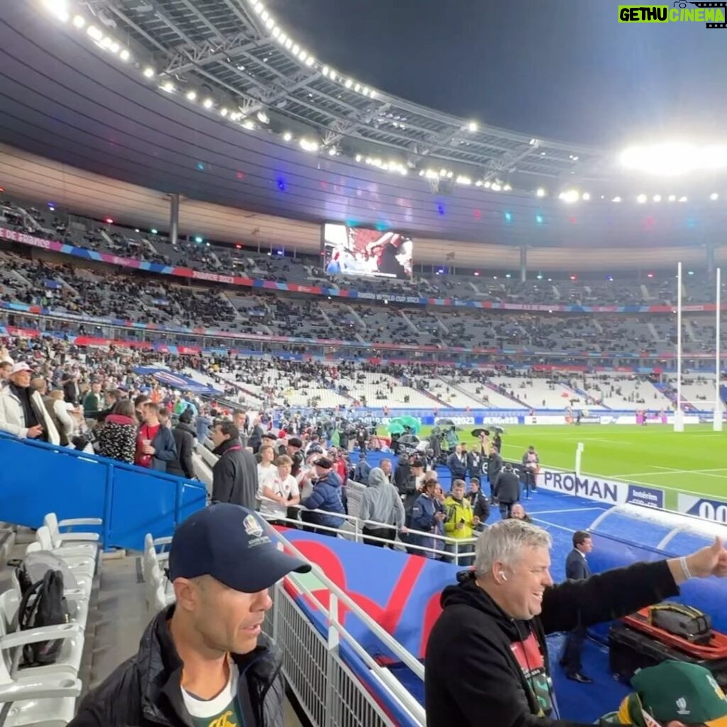 Stephen Manas Instagram - What a moment.. At the semi-final of the #Rugby World Cup at the @stadefrance Thank you so much for having me @rugbyworldcupfrance2023 and thank for being such a wonderful host #England vs #southafrica .. I almost witnessed a miracle .. 😜 So .. who do you think is gonna win the big Final !? II got my idea .. 😁 Thank you @teamportrait @bayvuegirl