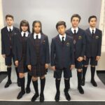 Steve Blackman Instagram - They’re all taller than me now. This was three years ago! Love these guys and girls. Where were you @aidanrgallagher ? @umbrellaacad @netflix #bts