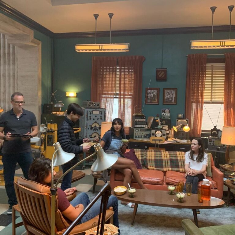 Steve Blackman Instagram - My favorite days with the whole team on set led by director @tomverica and @ellenpage @emmyraver @aidanrgallagher @justinmin @tom.hopperhops @rozzymikes @castanedawong @netflix @umbrellaacad