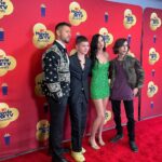 Steve Blackman Instagram - Umbrella Academy at the MTV Awards! Sibling Superhero’s ☂️🐦 @netflix @netflixgeeked @umbrellaacad @thesparrowacad_