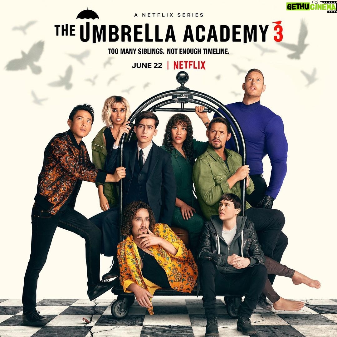 Steve Blackman Instagram - Super. Sibling. Rivalry. Season 3 of The Umbrella Academy premieres June 22, only on @netflix TheUmbrellaAcademy #UmbrellaAcademyS3 #TheSparrowAcademy #TeamUmbrella #TeamSparrows