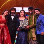 Subhashree Rayaguru Instagram - Naa Anna Gelchesarooooiii!!! 🏆💖 @pallaviprashanth_ #pallaviprashanth #bb7winner #biggboss7telugu #biggboss7teluguwinner #raithubidda #raithubidda💪💪✊✊🌾🌾🌽🌽🚜🚜 #subbu #subhashree #winner #pp #spy Hyderabad