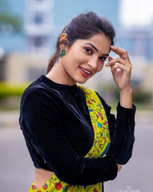 Subhashree Rayaguru Instagram - 💚💚💚 #subbu #subhashree 

Outfit @navya.marouthu 
Photography @prashanth_photo_graphy 
Makeup @bridalmakeupbysujatha 

#southindianactress #teluguactress #actress #biggboss7 #biggboss7telugu #telugumovie #sareefashion