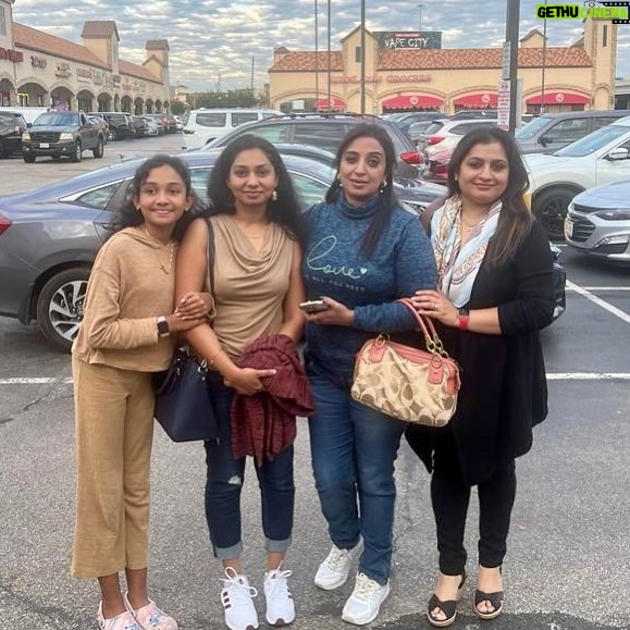 Suchitra Murali Instagram - Bestie Sona & Adhira and Janvi..🥰