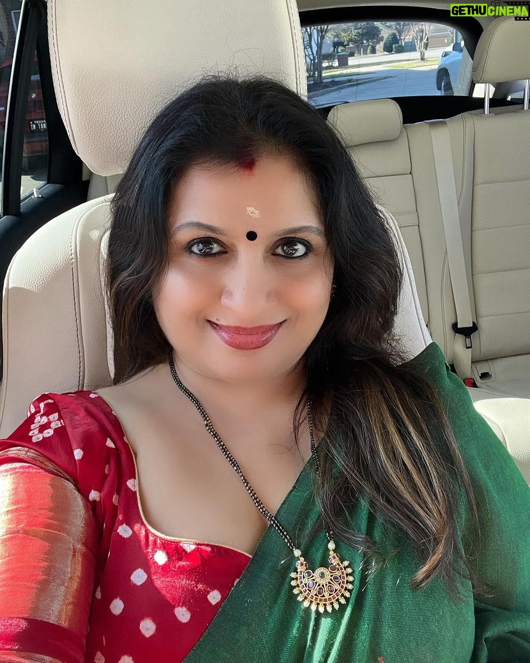 Suchitra Murali Instagram - May this Be a year filled with Joy, prosperity, peace and Love to all of you..!ππ₯°π«Άβ¨πππππ