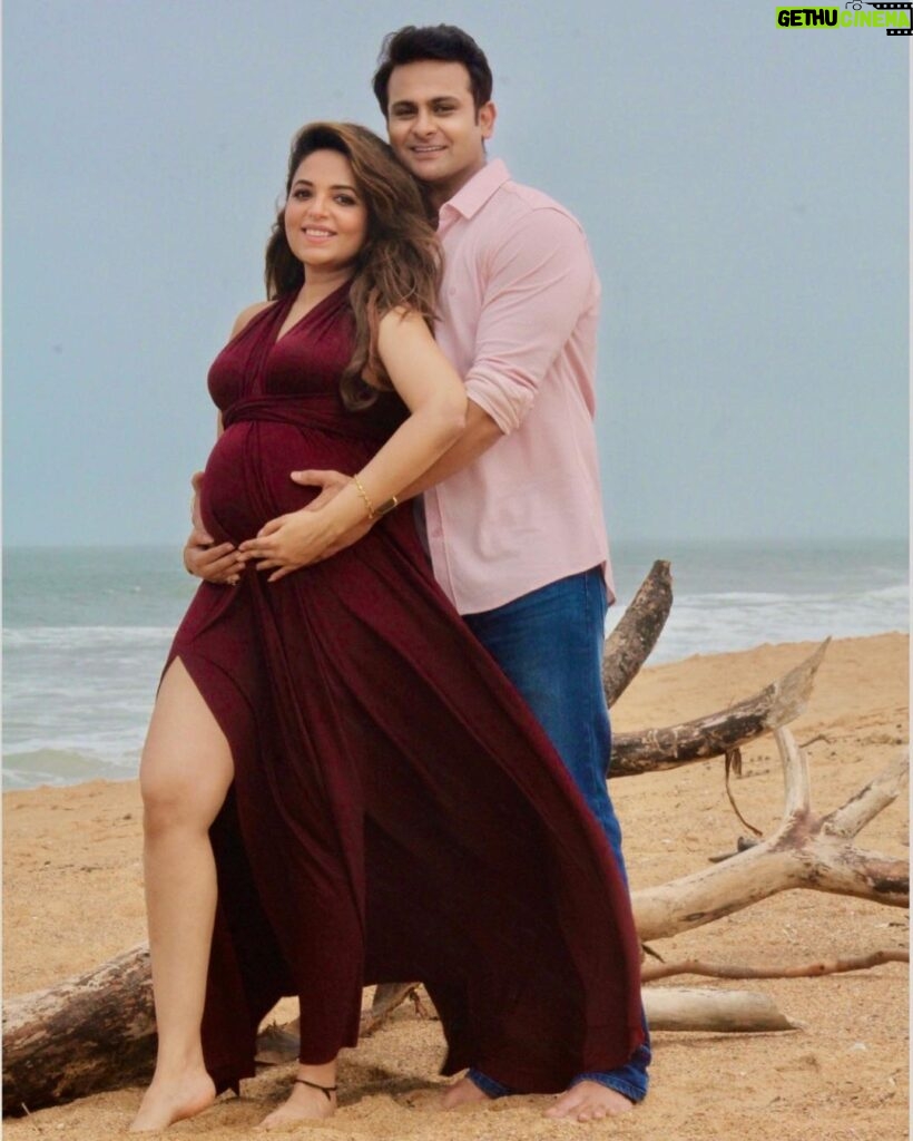 Sugandha Mishra Instagram - 🫶The Best Is Yet To Come...Cant Wait To Meet Our New Addition🥳 kindly keep ur Love & Blessings on🙏🏻 ♾️🧿😍 . . #swipeleft #babyontheway #blessed #love #sugandhamishra #drsanketbhosale #wearepregnant