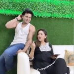 Sugandha Mishra Instagram - Aapne kya suna? #base or #Behes👊 #lol #😂 #omg #trendingreels #trending #viralvideos #comedy #comedyreels #babykobasepasandhai #baby #sugandhamishra #drsanketbhosale
