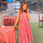 Sugandha Mishra Instagram – Who wore it Better 🤪 #newdress #meme #oops #lol #omg