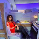 Sugandha Mishra Instagram – T⃗R⃗A⃗V⃗E⃗L⃗ T⃗I⃗M⃗E⃗ ✈️
.
.
#blessed #gratitude #happy #vibe #slayqueen #firstclass #sugandhamishra
