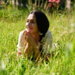 Suhani Dhanki Instagram - Vibing to that background music in my head! Nestled in nature with 📸 @simonphoto Wearing my sister's creation 👗 @payaldhanki #baharlahamadhumas #photography #fields #portrait #portraitphotography #actor #dancer #model