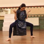 Suhani Dhanki Instagram - Caught in the wire mess? Presenting '0s and 1s: Rewired' by @mathangikeshavan and performed by @anayavasudha_dance @_akshara.mohan_ @sai108 and myself This interesting work explores the evolution of data and information through the vocabulary of Bharatanatyam and we premier at the Festival of Commons @stanleyarts.uk as a part of curation by @akademidance TODAY! Photos by multitalented Sai Supriya @sai108 😍 . . . #indianclassicaldance #wirewrapping #wire #cable #indiandance #bharatanatyam