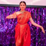 Suhani Dhanki Instagram - Devi ❤️ . . . Photos from a performance on Devi and the power of a women for BPC Indian Community in Bournemouth @znmd19 Saree gifted to me by my favourite @bhavnnashah ❤️