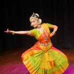 Suhani Dhanki Instagram - With the blessings of my Guru Dr. Sandhya Purecha ji and the unwavering support of Bhavnna Tai, I presented my first solo Bharatanatyam recital this season as a part of Ojas Festival in Bengaluru. Thank you to Ratheesh Babu ji and Poornima Ashok ji for this wonderful opportunity. I cannot put into words the deep gratitude I feel towards my beloved Guruji for finding time from her extremely busy schedule to teach, guide and nurture me. The joys of just being in hers and Bhavna Tai's midst is inexplicable ❤️🙏 Photo credit: Gaurav Sahu #bharatanatyam #indianclassicaldance The Indian Institute of World Culture