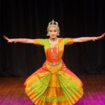 Suhani Dhanki Instagram - With the blessings of my Guru Dr. Sandhya Purecha ji and the unwavering support of Bhavnna Tai, I presented my first solo Bharatanatyam recital this season as a part of Ojas Festival in Bengaluru. Thank you to Ratheesh Babu ji and Poornima Ashok ji for this wonderful opportunity. I cannot put into words the deep gratitude I feel towards my beloved Guruji for finding time from her extremely busy schedule to teach, guide and nurture me. The joys of just being in hers and Bhavna Tai's midst is inexplicable ❤️🙏 Photo credit: Gaurav Sahu #bharatanatyam #indianclassicaldance The Indian Institute of World Culture