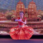 Suhani Dhanki Instagram - A Monday with Mahadev ❤️ Constantly reminded of the grace of my Guru, her eternal blessings and invaluable teachings that pave my pathway every day. Love these opportunities to perform traditional repertoire, something I crave often here in the UK. Performance photos by 📸 @fieldsofgrowth at the Diwali Charity ball by @bigjalebi_uk #bharatanatyam #indianclassicaldance #indiandance #shiva #mahadev #bhoshambho #dancer London, United Kingdom