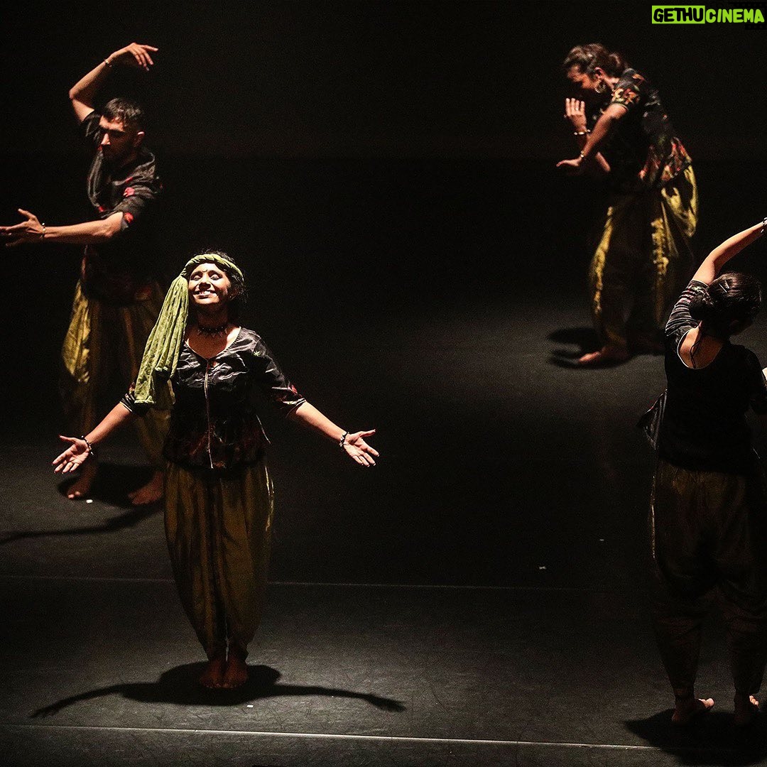Suhani Dhanki Instagram - “The Forest Dream is a beautiful show for families and children, using dance to highlight important issues. With the effects of climate change becoming a daily reality for many across the globe, The Forest Dream offers a powerful reminder of the big impact small acts can have.” - @theyorkshirepost Our last three performances are coming up! Have you seen The Forest Dream yet? Don’t miss out👇 22 October - @seatondelavalhallnt 25 October - @mac_birmingham 10 November - @milapfest Indika Festival 🎫 Ticket link in bio Photography: Tom Banks Lighting design: Amelia Hawkes Rehearsal director: Kamala devam Producers: Moving Art management . . . . #Dance #SavetheForests #ClimateChange #Indianclassicaldance #Bharatanatyam #Kuchipudi #FolkDance #TheForestMan #ContemporaryDance #ContemporaryDanceTour #Theatre #DanceRehearsal #SeatonDelaval #Birmingham #Liverpool #NationalTrust #ThingstodoinManchester #ThingstodoinBirmingham #ThingstodoinLiverpool #ThingstodoinNorthumberland #TheForestDream