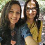 Suhani Dhanki Instagram – My mother has two daughters ✌️
#OutsourcedParenting St Albans