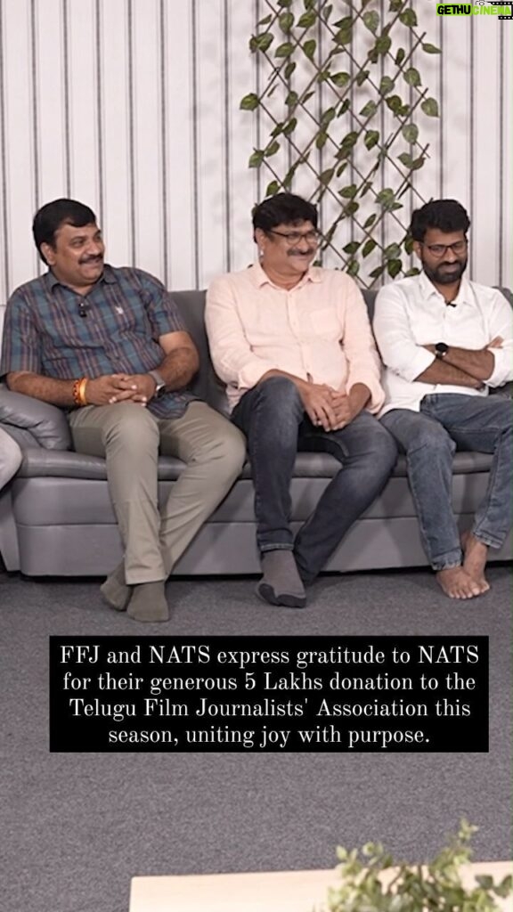 Suma Kanakala Instagram - North America Telugu Society (NATS) and Festivals for Joy join hands to make a meaningful contribution, exemplifying the spirit of giving during this festive season. Their support of 5 lakhs to the Telugu Film Journalists' Association insurance fund reflects a shared commitment to the well-being of the Telugu-speaking community in North America... #festivalsforjoy #FFJ #betterworld #bettertomorrow #initiative #impact #sumakanakala#ngo #india #hyderabad #community #supporteducation #charity #foundation