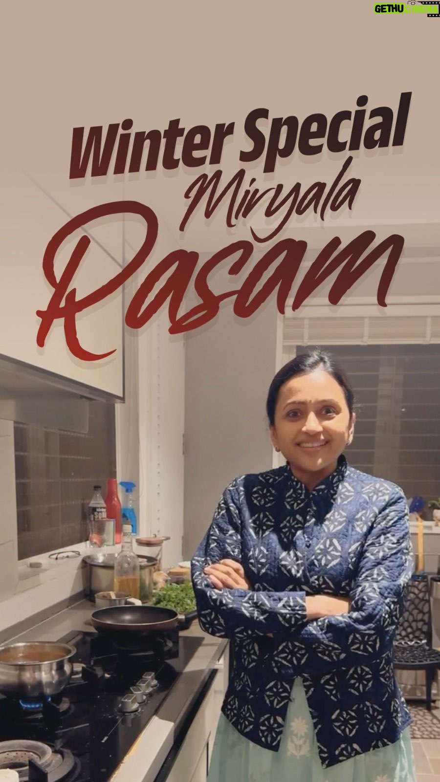 Suma Kanakala Instagram - Winter Special Miryala Rasam🫕 . #suma #anchorsuma #Sumakanakala #Kanakalasuma #cooking #cook #Trending #Viral #winter #winterspecial #miryalarasam #rasam #viralreels #sunday #sundayfunday #sundayvibes