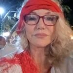 Suna Yıldızoğlu Instagram - @bambiburcin ile Cumhuriyetin yüzüncü yılını kutluyoruz. Biz bir araya gelince beraber bir müddet için üzüntülerimizi unutabiliyoruz.
