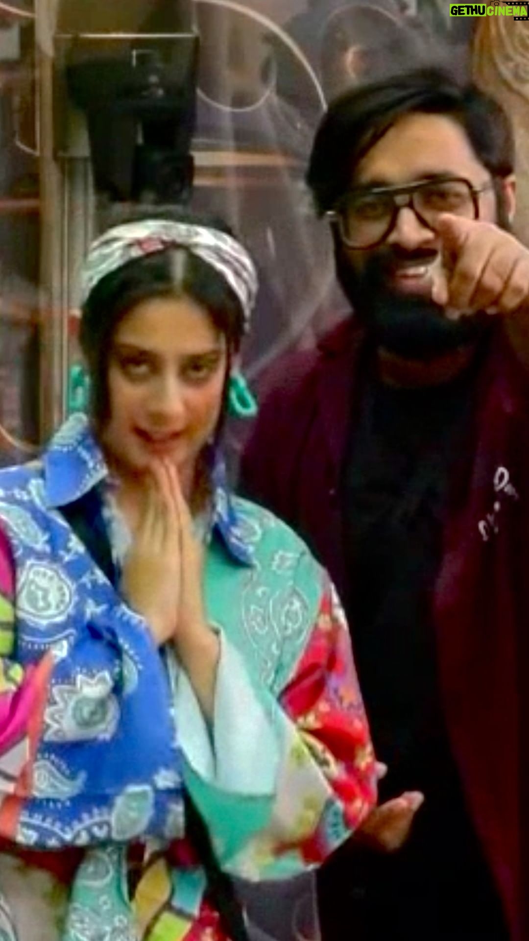 Sunny Arya Instagram - tehelka interview me apka swagat hai #sunnyarya #biggboss #tehelkaprank #tehelkabhai #tehelkaprank