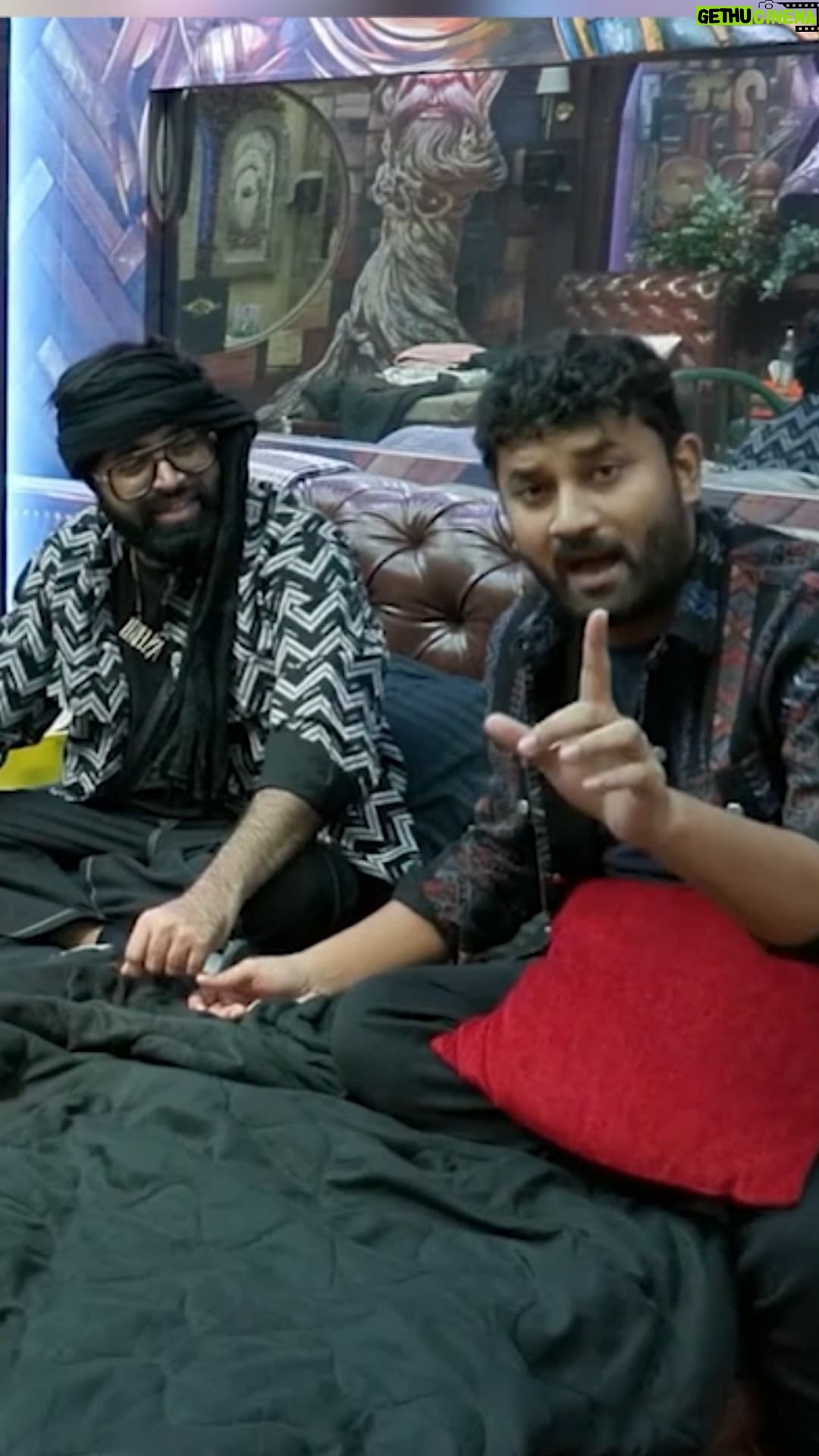 Sunny Arya Instagram - i Always miss you bro #sunnyarya #biggboss #tehelkaprank #tehelkabhai #tehelkaprank