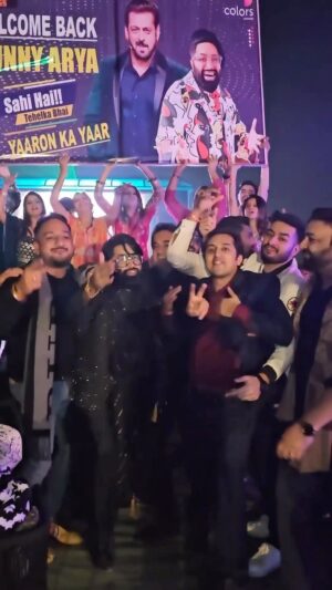 Sunny Arya Instagram - BiggBoss Hamesa dil me rahega❤️ Thankyou BiggBoss  #Tehelkaprank #SunnyArya
#TehelkaBhai #biggboss17 #jiocinema #biggboss #bb17