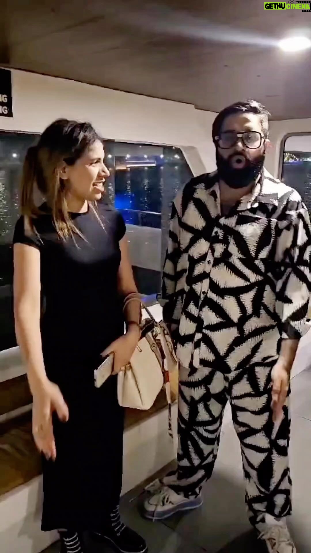 Sunny Arya Instagram - masti with bhabhi😂 #reel #reels #reelkarofeelkaro #reelinstagram #reelsindia #Tehelkaprank #Tehelkabhai #Tehelkasunny #SunnyArya #aruntehelkaforever
