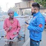 Sunny Arya Instagram – बुजुर्ग अंकल को किया खुश ❤ #réel #reelitfeelit #reelsinstagram #reelinstagram #reelviral #tehelkaprank #tehelkabhai #tehelkafamily #tehelkasunny