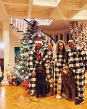Sunny Hostin Instagram - Merry Christmas from The Hostins. And yes, there were reindeer games!! Chrismalympics!!!!