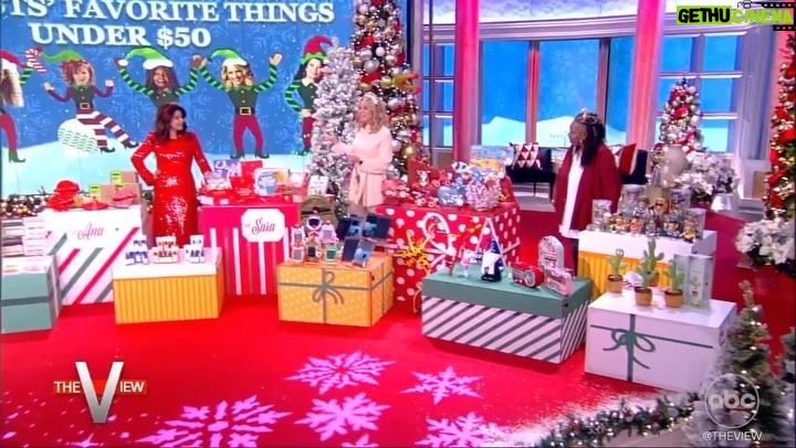 Sunny Hostin Instagram - CO-HOSTS FAVORITE THINGS UNDER $50 🎁 @whoopigoldberg, @SaraHaines, @ananavarrofl, @JoyVBehar, @Sunny and @Alyssafarah share their favorite gifts this season — link in bio for details.