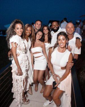Sunny Hostin Instagram - Thank you @michaelrubin for a wonderful time at your White Party. My feet are still recovering from all the dancing. Styled by @frantaylorstyled