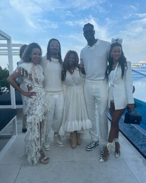 Sunny Hostin Instagram - Thank you @michaelrubin for a wonderful time at your White Party. My feet are still recovering from all the dancing. Styled by @frantaylorstyled