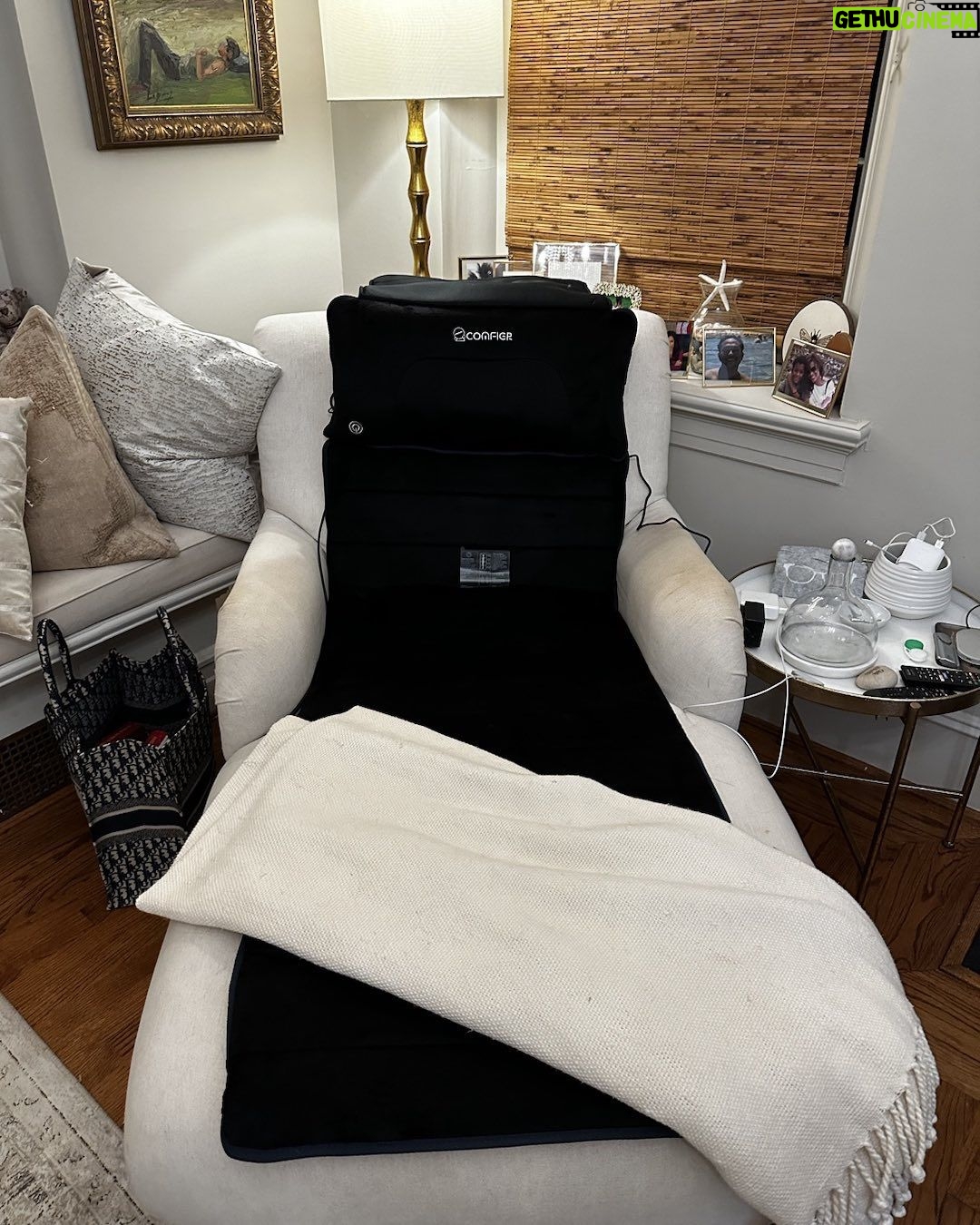 Sunny Hostin Instagram - So my bestie @regencore gave me a heated massage mat for my birthday that I placed in my home office……