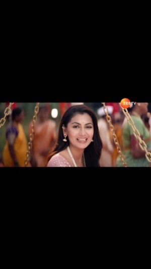 Supriya Shukla Instagram - कुछ रिश्ते बन जाते हैं.. और वक़्त के साथ और घनिष्ट हो जाते हैं... यही रिश्ता है... इस नये धारावाहिक के कलाकारों... और परदे के पीछे की ताकत और कलात्मक प्रियजनों का...और मेरा 😊
जब मेहनत... प्यार... कला से प्रेम करने वाले साथ आते हैं.. तो उस नये शो का नाम बस यही हो सकता है...
कैसे मुझे तुम मिल गये ♥️
Kaise mujhe tum mil gaaye♥️
On Zee tv... Mon-Fri.... 10pm..
From 27th Nov
Sriti... Looking forward to see u MY Girl♥️♥️... Again n again...
Arjit..i know.. U will kill it my boy♥️♥️
Mukta... U r a rockstar... ♥️so it has to rock...
With our talented... Hardworker jassi ♥️
N ranjan Sir.. Hain toh dhamaal to hoga hi👌🤗
Ganpati bappa morya🙏...
My best wishes for the show🙏...
Rock it Folks♥️♥️♥️
@itisriti  @arjitaneja  @muktadhond  @singhranjankumar  @jassi.k15
AND ALL IN THE TEAM👍👍