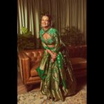 Surveen Chawla Instagram - दुआ लफ़्ज़ों से नहीं, दिल के इरादों से की जाती है, ख़ुशी ढूंढने से नहीं, ख़ुश रहने से यूंही मिल जाती है। आप सब ख़ुश रहें, दिल तो बस यही चाहता है। एहसास ये हम जैसे ख़ुश नसीबों को ही मिल पाता है।💚 Makeup by @sabakhanmakeup Hair by @gohar__shaikh Outfit - @warpnweftbysagrikarai Earrings - @avsajewels Kadas - @silverstreakstore @aquamarine_jewellery @rubans.in Mangtikka: @swabhimannjewellery Ring - @aquamarine_jewellery Styled by - @sukritigrover Styling team - @harshitadaga01 @vanigupta.23 📸 @lisadsouza