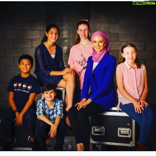 Susan Carland Instagram - Child Genius starts on @sbs_australia Monday 12 November! I adored being the Quiz Master on this show. Guarantee you come away feeling uplifted, and also pretty dopey.