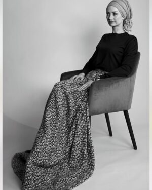 Susan Carland Instagram - Thanks for having me,letting me try on your fancy clothes, and talking to me about Child Genius, @stellarmag ! Child Genius starts TOMORROW (Monday) at 7:30pm on @sbs_australia, or catch it on SBS On Demand. If you can answer more than 3 questions per episode, I want to hear about it.