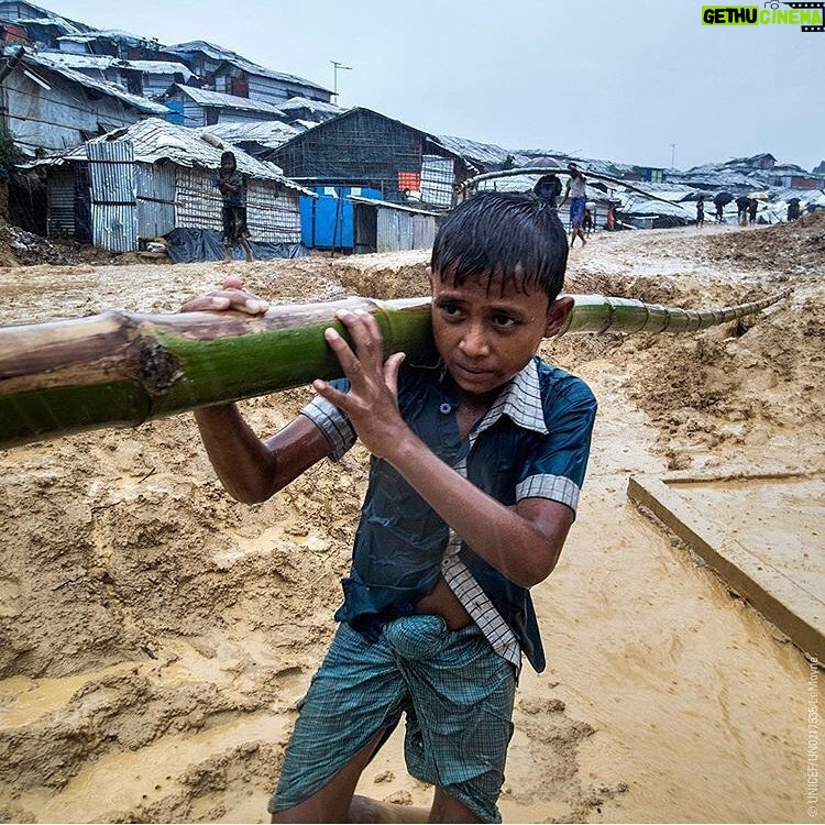 Susan Carland Instagram - The monsoons have hit Rohingya shelters in the world's largest refugee camp. There are already reports of people, including children, being buried alive in the mudslides. In just one month, the camps have had more rain than Melbourne receives in a whole year, and with shelters made only of bamboo and tarpaulin to protect them, the Rohingya people - a people who have already faced unspeakable horror - are facing a massive crisis. When we hear such horrible things, it's easy to feel overwhelmed. . But we CAN show up for the Rohingya people. . We can show up by supporting the work of orgs like @unicefaustralia, who are there on the ground helping. Maybe we can't be there physically, but WE CAN STILL SHOW UP. . Show up by hitting the link in my bio and donating.