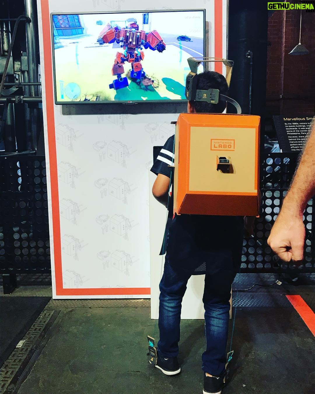 Susan Carland Instagram - Testing out #NintendoLabo! Being a massive robot and destroying a helpless city? YES