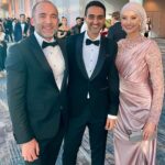 Susan Carland Instagram - Hello from LA! So great to attend the G’day USA gala hosted by the AAA last night, where Waleed was MC! It’s a night that celebrates the relationship between the arts industries in Aus and the US, and one of the highlights of the night was when they brought out piles of Tim Tams to every table. Now friends, I don’t want to alarm anyone but I noticed at the end of the night that someone (can only have been an American, as no Australian would ever) had taken one bite of the Tim Tam and LEFT THE REST ON THE TABLE. This can only be seen as an act of aggression and possibly war from what was once a great ally and I’m sure urgent talks are under way. ANYWAY. My dress is by none other than @aleemyusufcouture, make up was by @giigiisbeauty and in that last picture? You see me gazing absolutely adoringly at my husband. I know. Too much 🤷‍♀️ Los Angeles, California