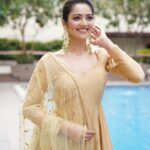 Susmita Chatterjee Instagram – Smile, because today you are a lot stronger than you were yesterday… 

Wearing @fashiondoctor_official 
Makeup & Hair @kajuguhaofficial