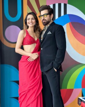 Susmita Chatterjee Instagram - Dilwale Delhi Mein… #ManushPromotions #Delhi #releasing24thnovember @susmita_cjee @sanjoy_somadder @amitjumrani @gopal.madnani @jeetzfilmworks @grassrootent