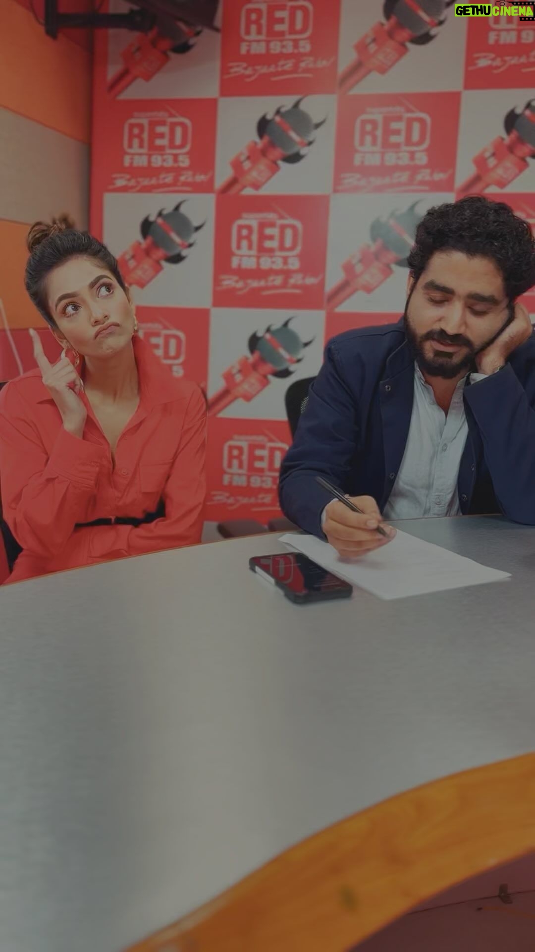 Susmita Chatterjee Instagram - Scam ki paathshaala with @susmita_cjee . . . #kolkata #Manush @jeet30 @jeetu_kamal @bidya_mim @saurav_chakrabarti @sanjoy_somadder @madnanigopal @amitjumrani @grassrootent Kolkata