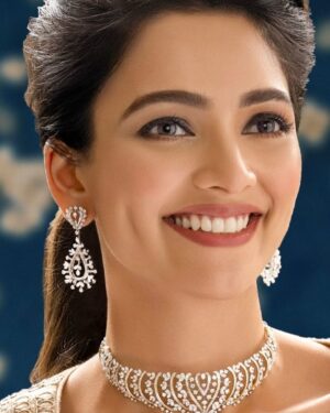 Susmita Chatterjee Instagram - “Diamonds Are a Girl’s Best Friend” 💍 💎 @bcsenjewellers