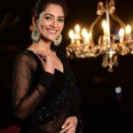 Susmita Chatterjee Instagram - You guys have my heart 💓 @twc2014india 📸 @bipradip_chakraborty @siladitya_dutta MUA @kajuguhaofficial Hair @sujitdas466 Wearing @ethnic_boutique61 @kiara_sen111 earrings @theycallmetpd
